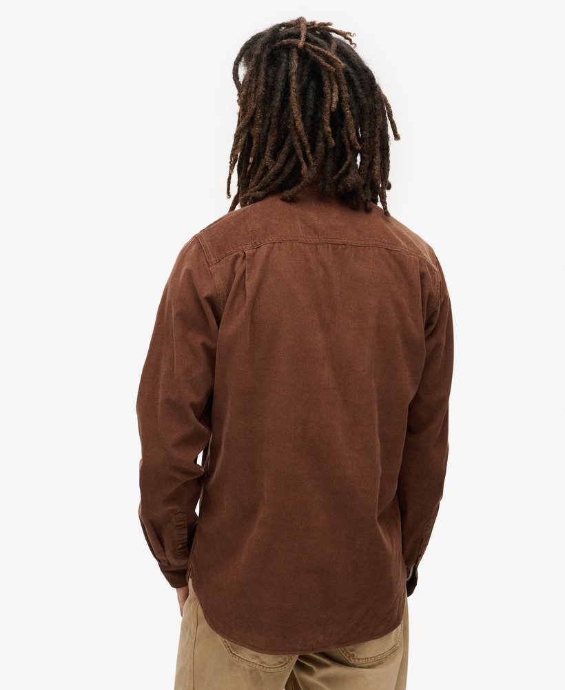 camisa de veludo cotelê trailsman relaxed fit na cor marrom terra de vaso