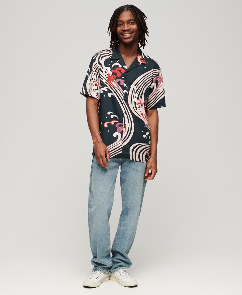 camisa havaiana estilo resort com estampa ryusui preta