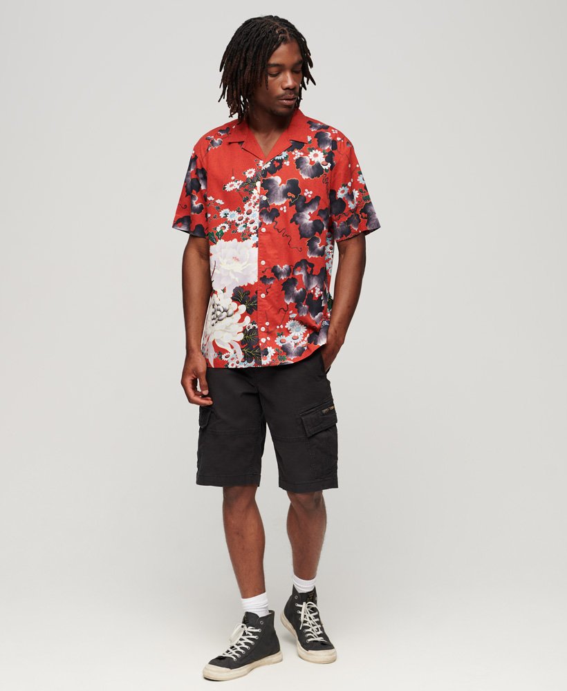 camisa havaiana de resort com estampa vermelha tsutatkikubotan
