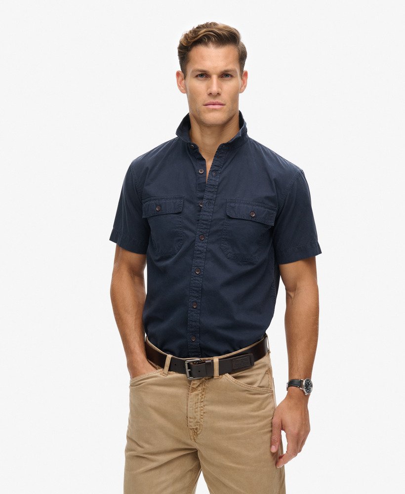 camisa militar de manga curta na cor azul marinho eclipse.