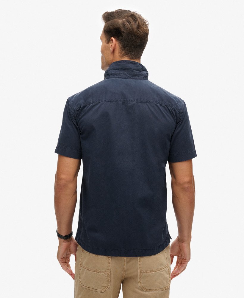 camisa militar de manga curta na cor azul marinho eclipse.