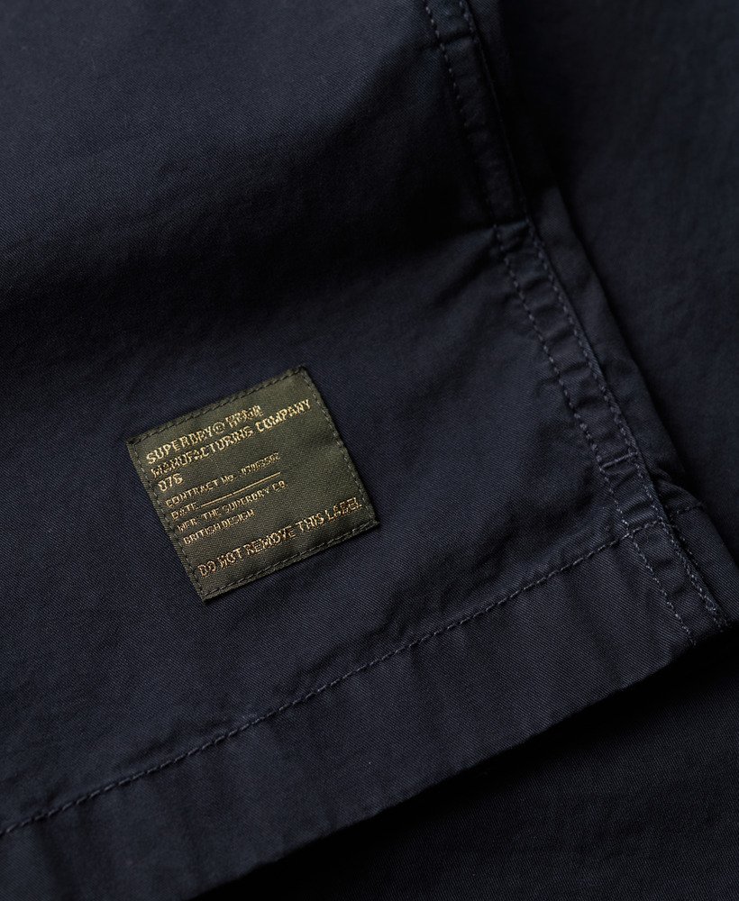 camisa militar de manga curta na cor azul marinho eclipse.