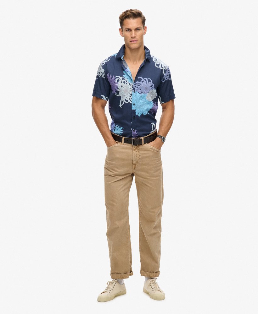 camisa havaiana na cor crisântemo azul marinho