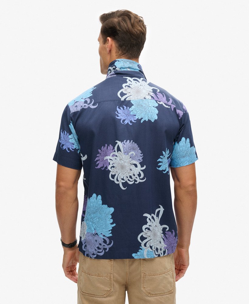 camisa havaiana na cor crisântemo azul marinho