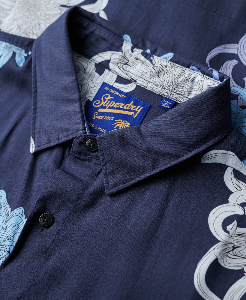 camisa havaiana na cor crisântemo azul marinho