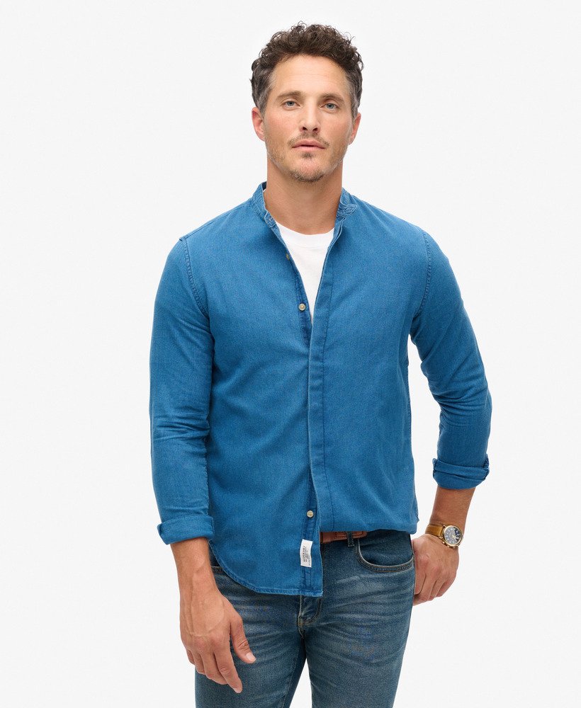 camisa grandad indigo da the merchant store em lavagem pesada