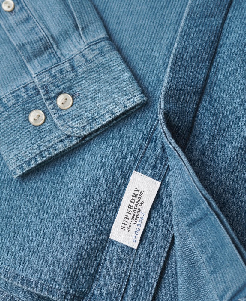 camisa grandad indigo da the merchant store em lavagem pesada