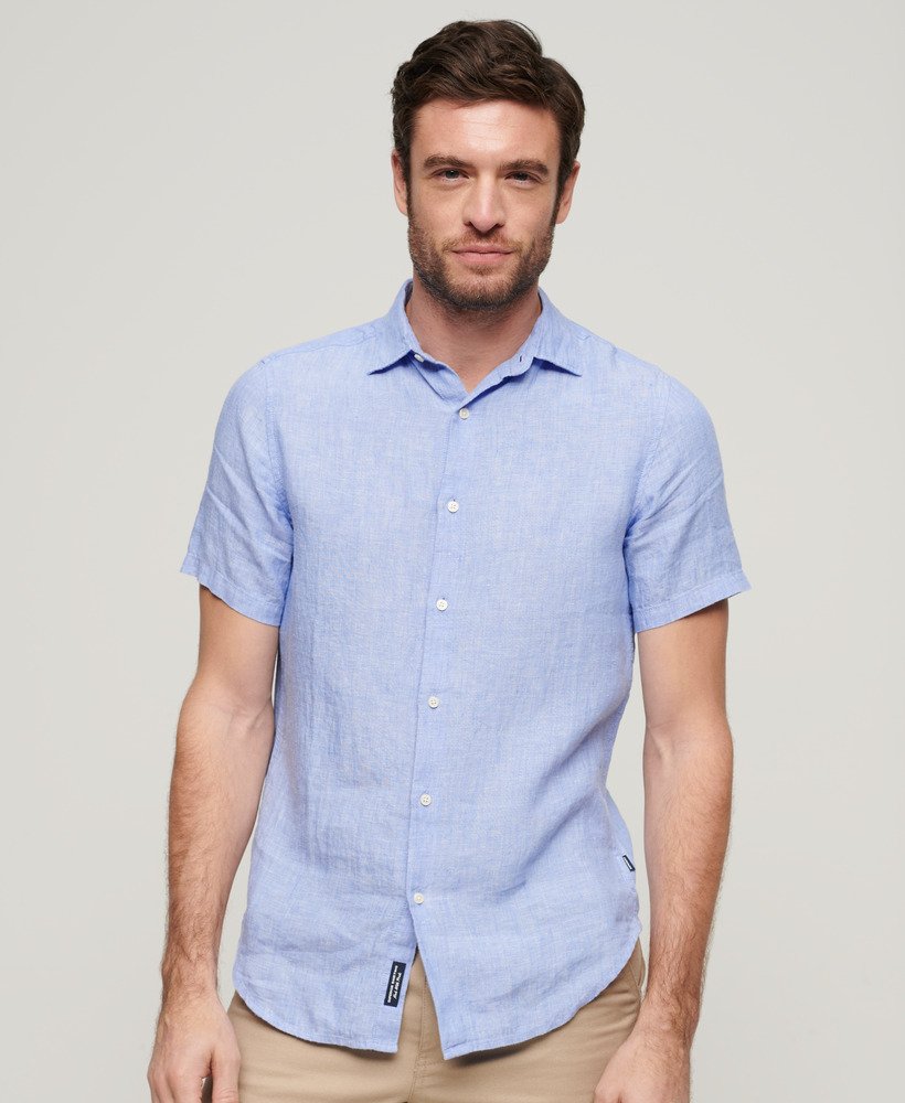 camisa casual de linho studios em chambray azul claro.