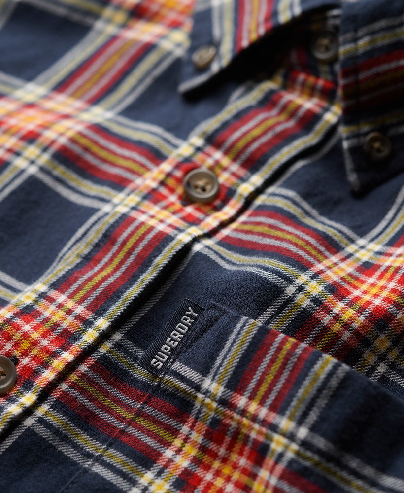 camisa xadrez vintage em algodão orgânico na cor azul marinho.