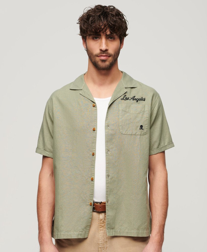 camisa resort de manga curta em verde cáqui claro