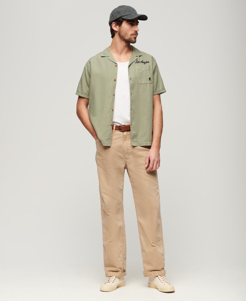 camisa resort de manga curta em verde cáqui claro