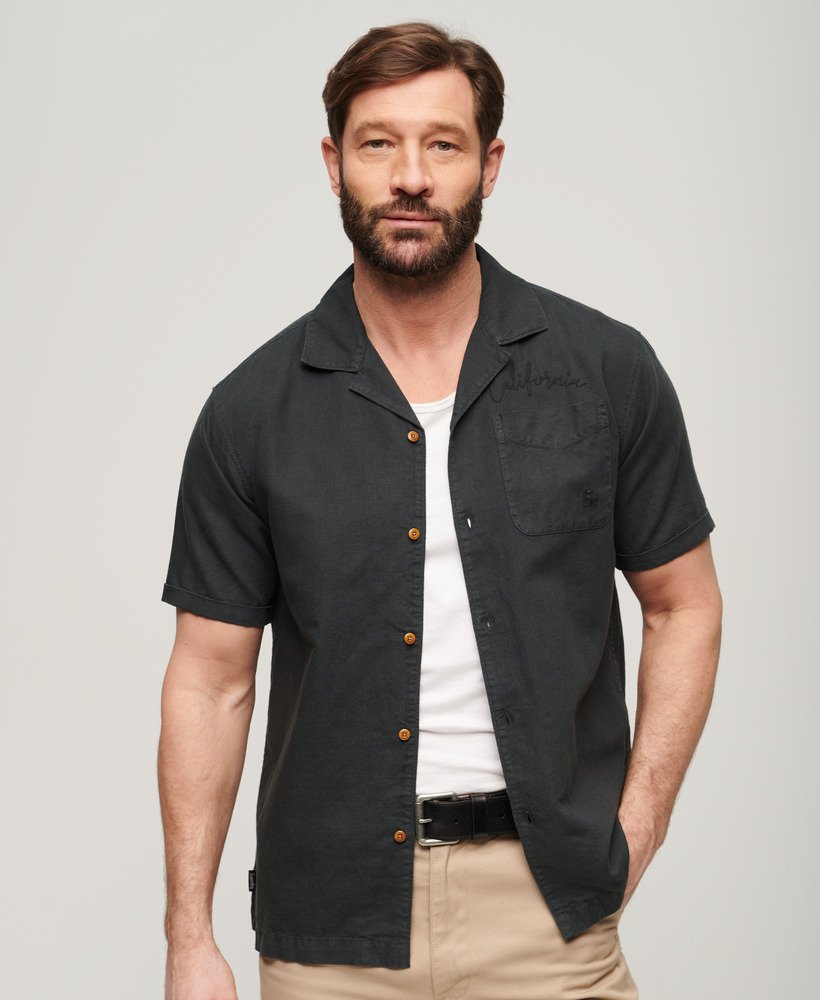 camisa resort de manga curta em preto lavado