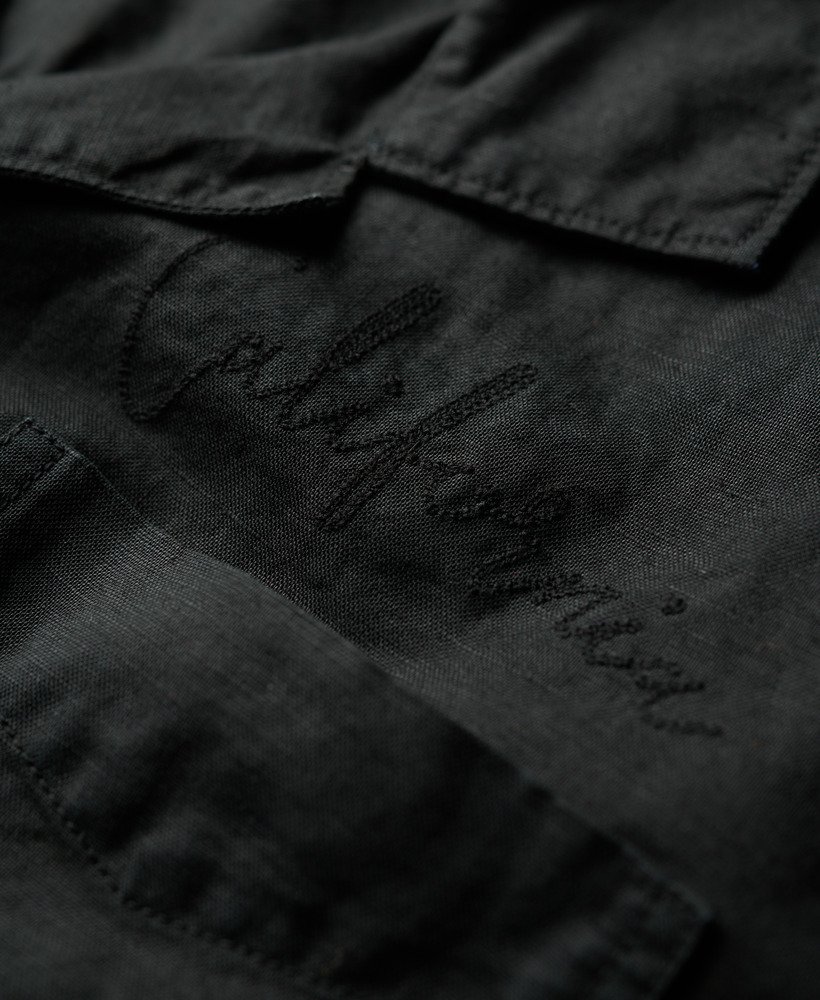camisa resort de manga curta em preto lavado