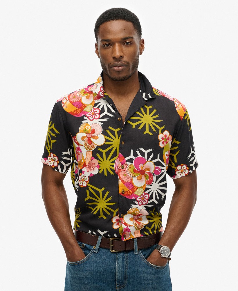 camisa havaiana resort na cor preta asanoha