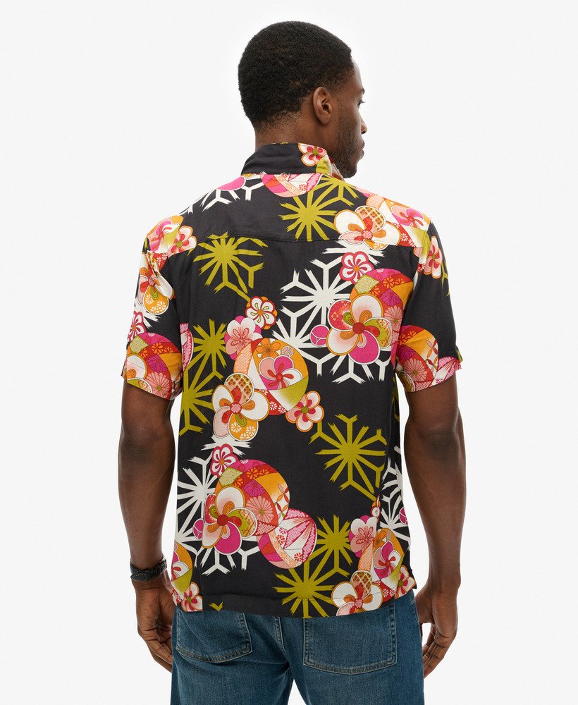 camisa havaiana resort na cor preta asanoha