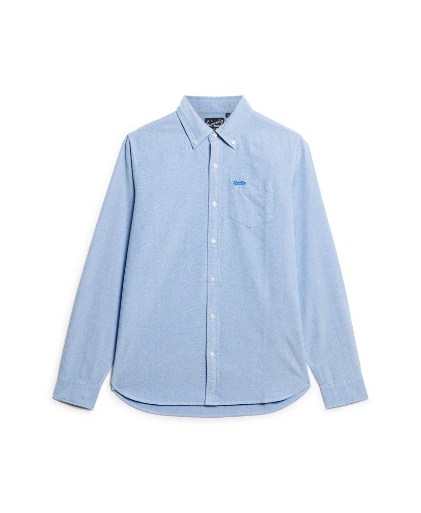 camisa oxford de manga comprida na cor azul royal.