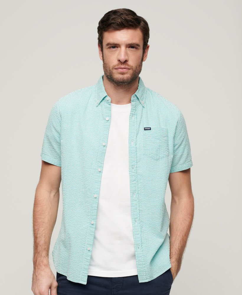 camisa de manga curta em tecido seersucker xadrez menta.