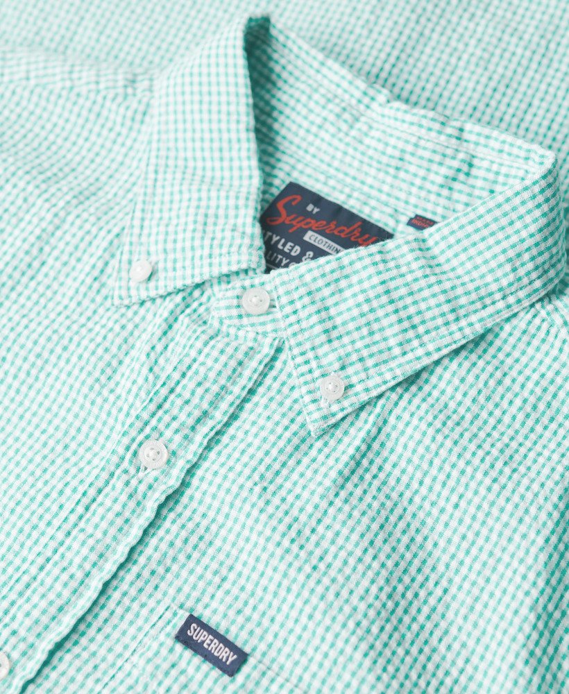 camisa de manga curta em tecido seersucker xadrez menta.