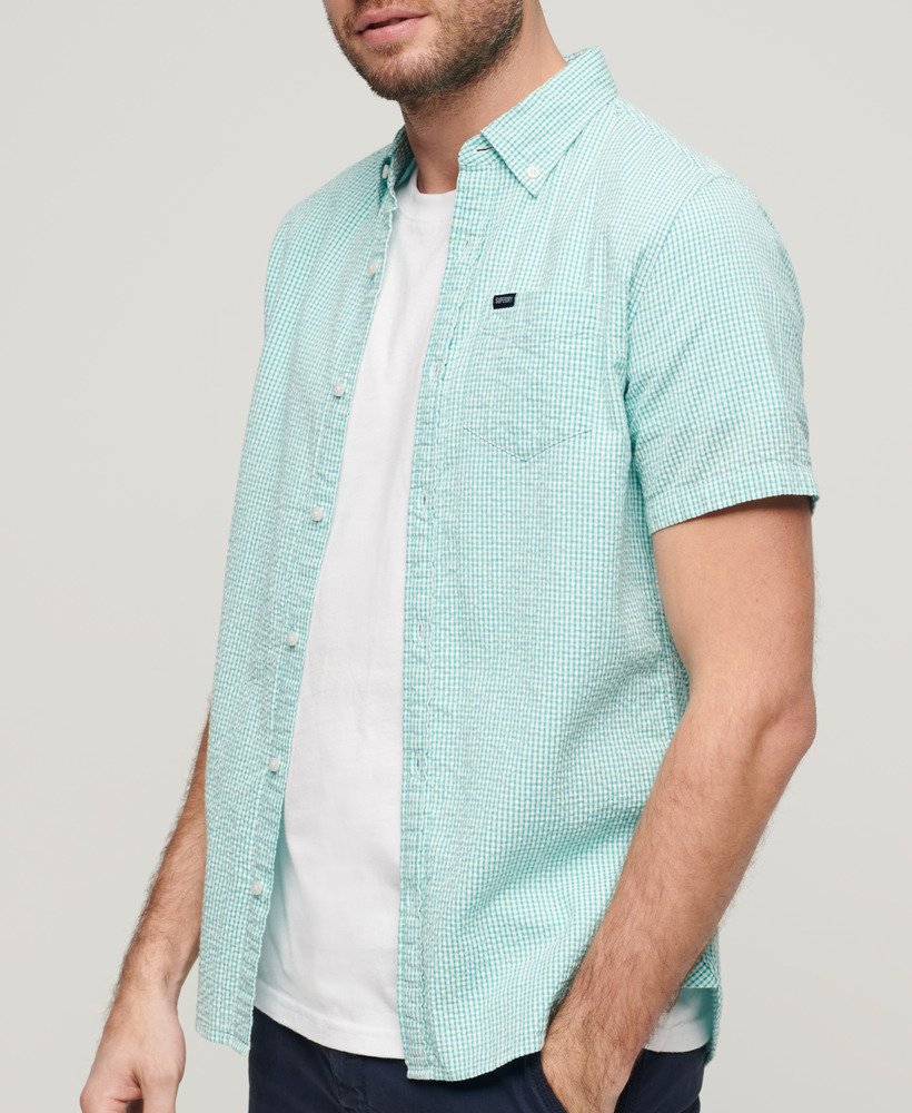 camisa de manga curta em tecido seersucker xadrez menta.