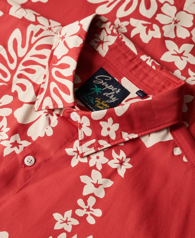 camisa havaiana na cor vermelha surf school