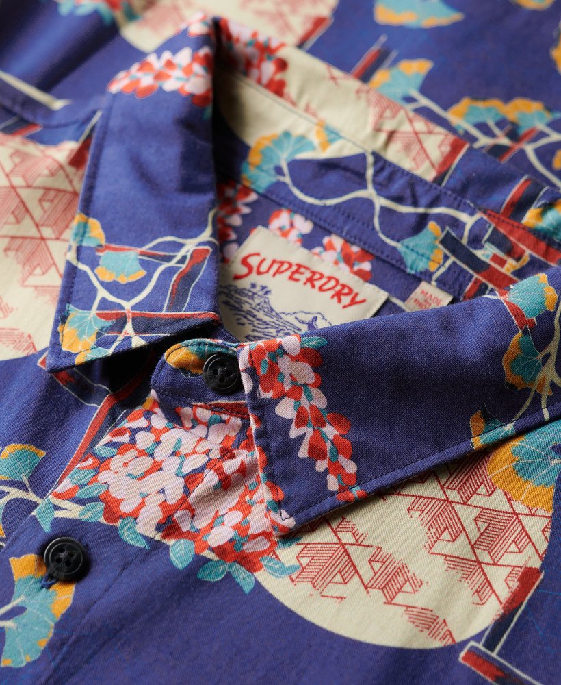 camisa havaiana na cor azul glicínia