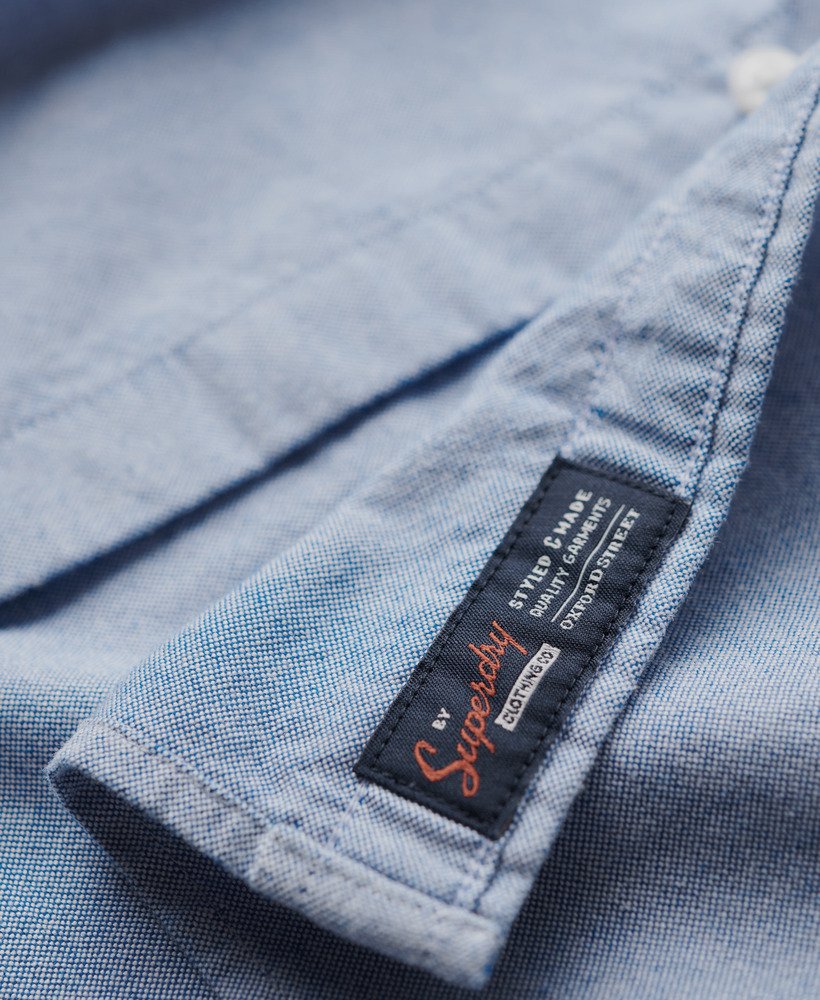 camisa oxford de manga curta na cor azul royal
