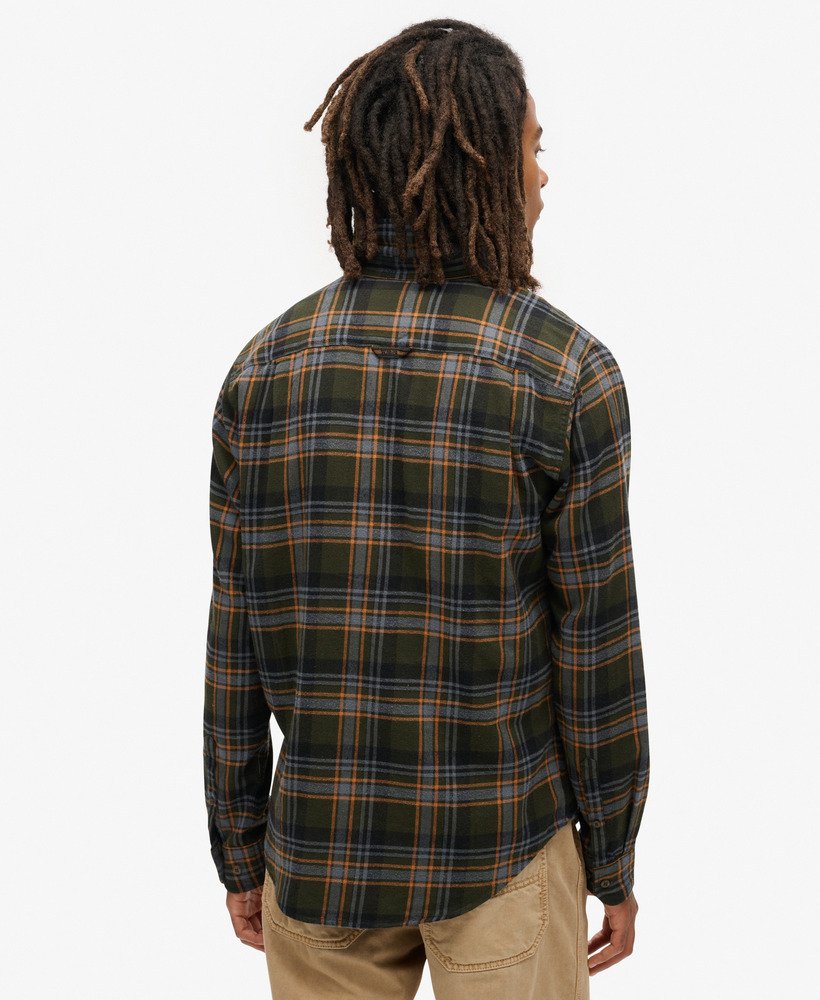 camisa xadrez lenhador em algodão orgânico na cor verde-oliva.