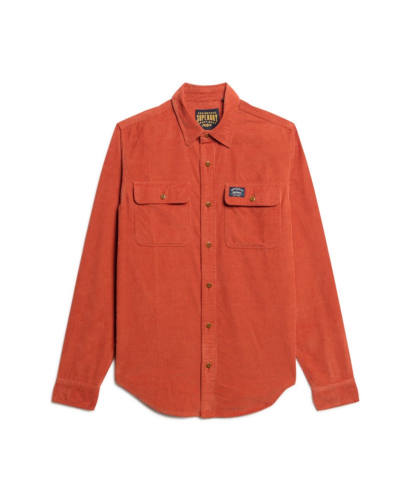 camisa de veludo cotelê trailsman relaxed fit na cor laranja queimado.