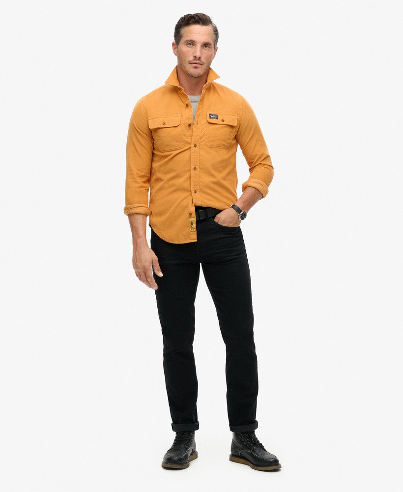 camisa de veludo cotelê trailsman relaxed fit na cor laranja tostada