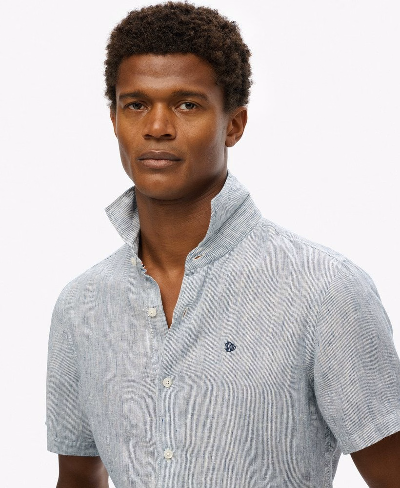 Camisa de linho bordada para férias