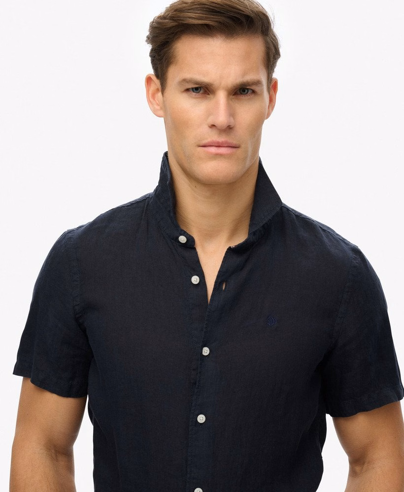 Camisa de linho bordada para férias