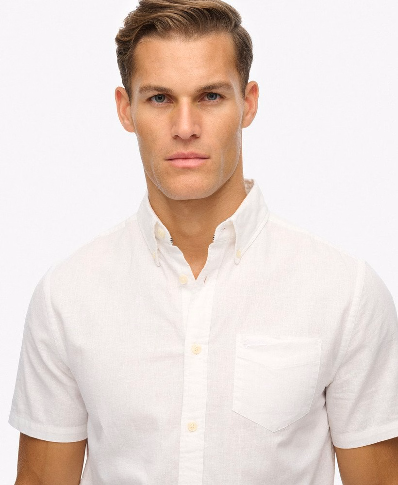 Camisa de manga curta em algodão e linho estilo urbano