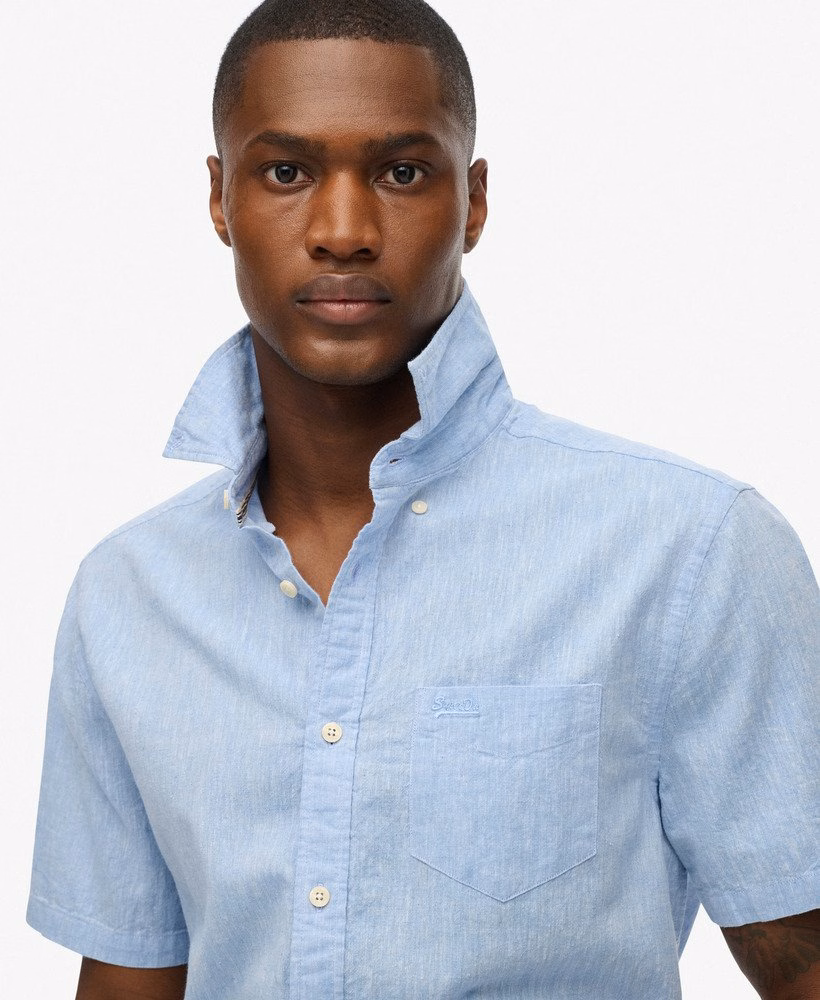 Camisa de manga curta em algodão e linho estilo urbano