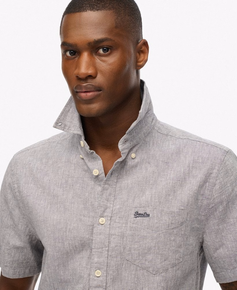 Camisa de manga curta em algodão e linho estilo urbano