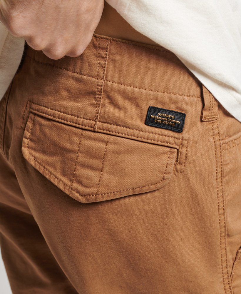 bermuda cargo em algodão orgânico na cor marrom tabaco da denim co.