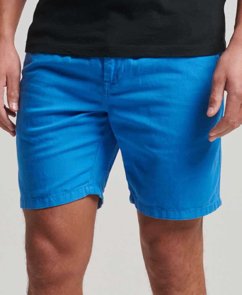 shorts vintage tingidos em azul francês