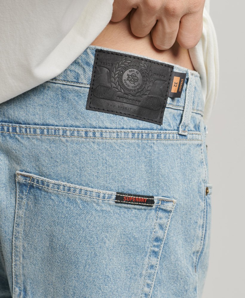shorts retos vintage na cor azul desgastado.