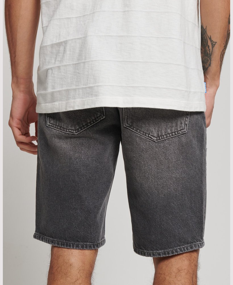shorts retos vintage na cor cinza vintage da valley