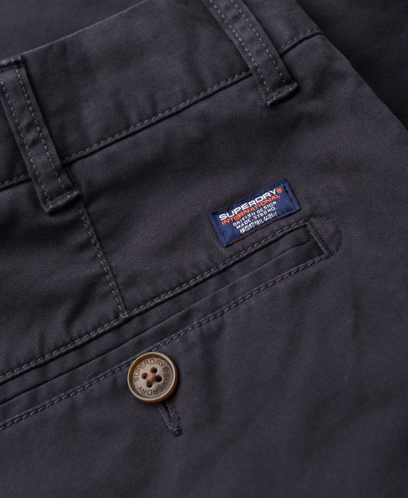 shorts chino vintage na cor azul marinho meia-noite