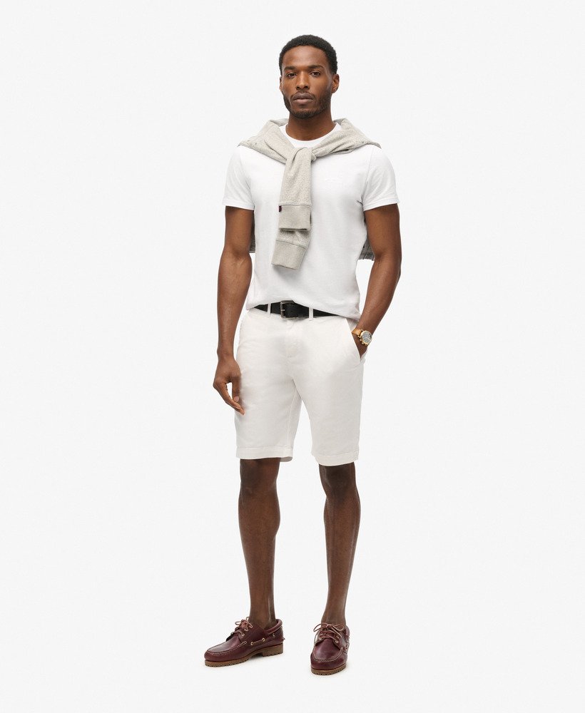 shorts chino vintage na cor óptica.