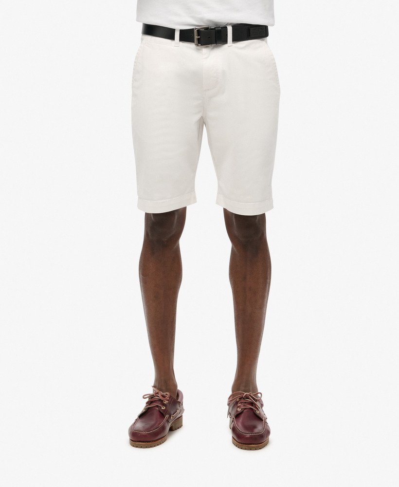 shorts chino vintage na cor óptica.