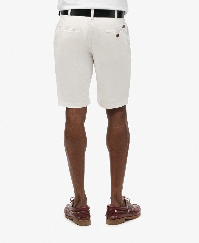 shorts chino vintage na cor óptica.