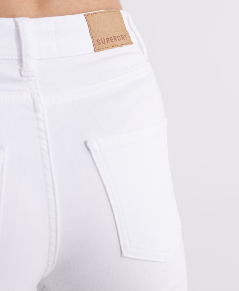 shorts kari long line em jeans branco ótico