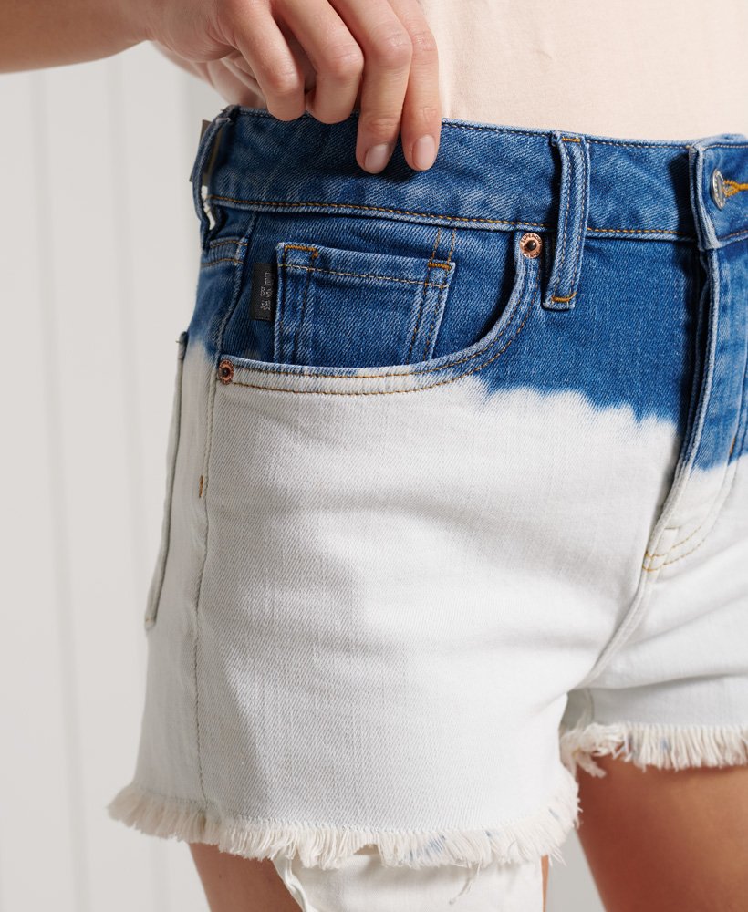 shorts justos e sensuais em alvejante caseiro