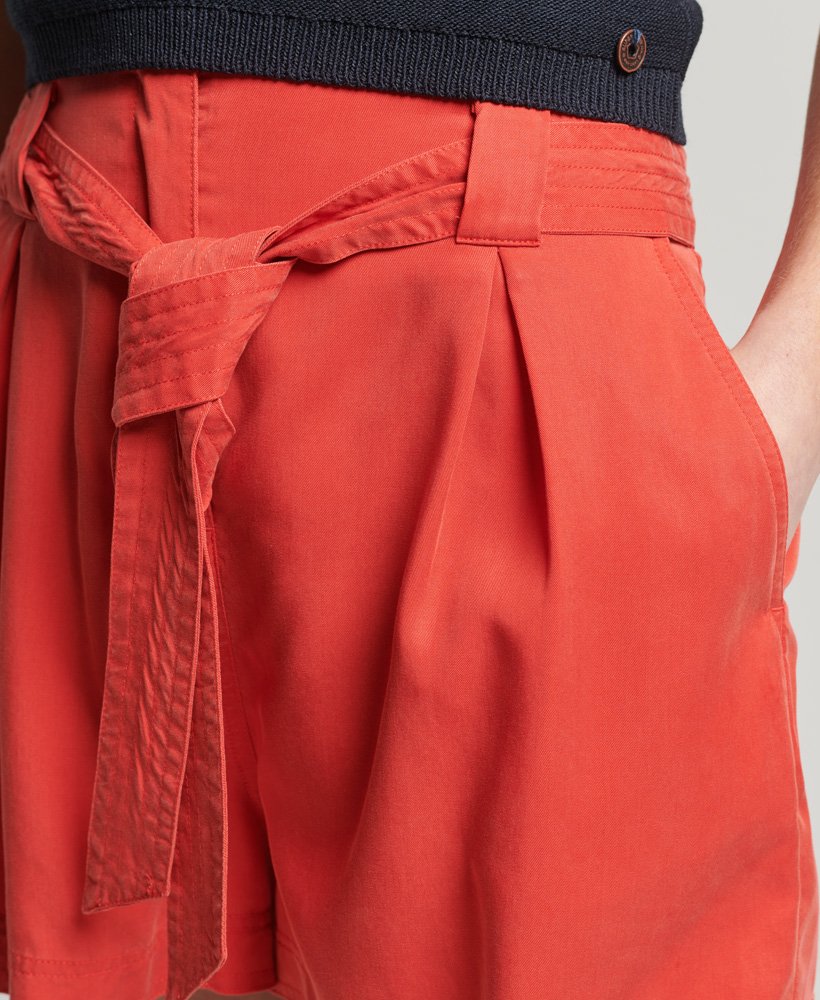 shorts vintage de cintura alta em vermelho estilo americano