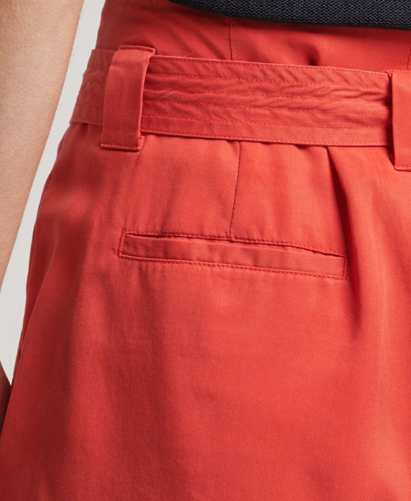 shorts vintage de cintura alta em vermelho estilo americano