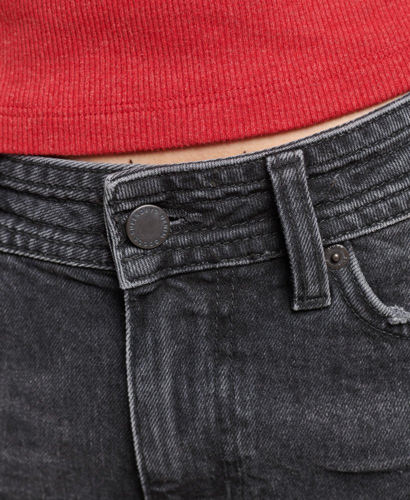 shorts justos de cintura média na cor wolcott black stone