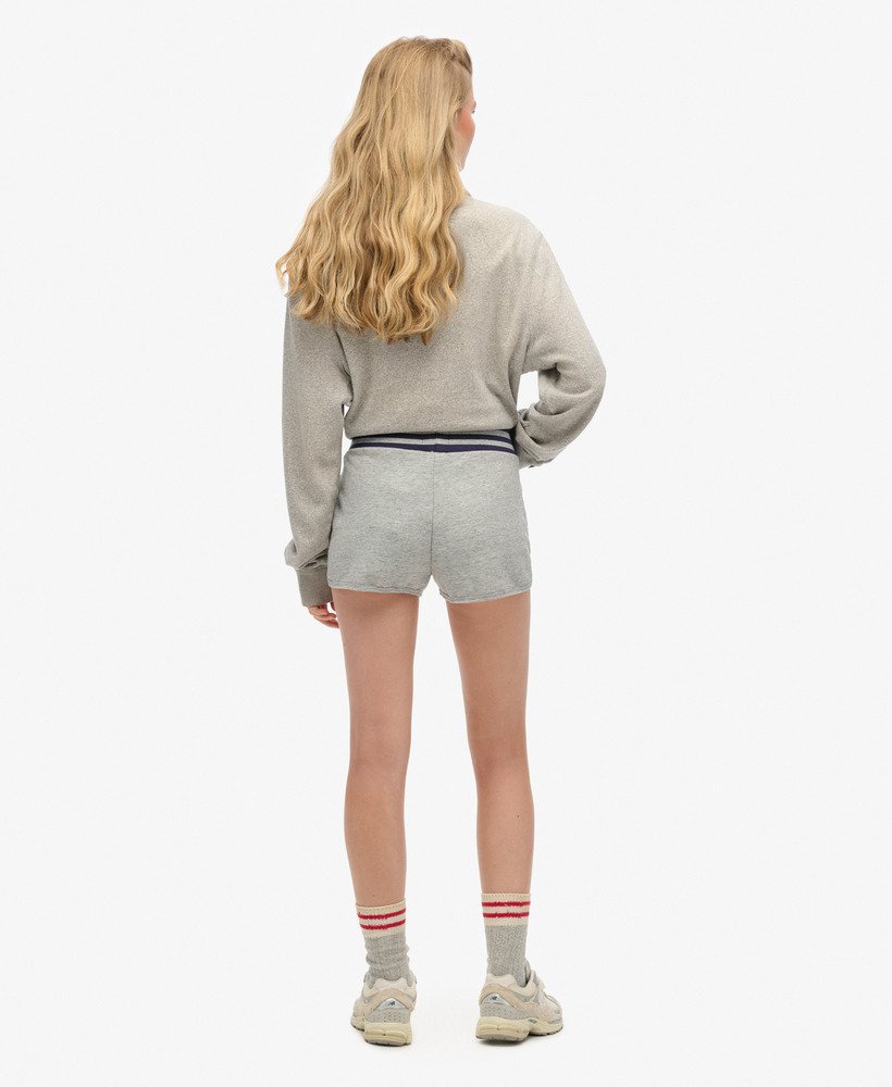 shorts universitários vintage em cinza mescla atlético