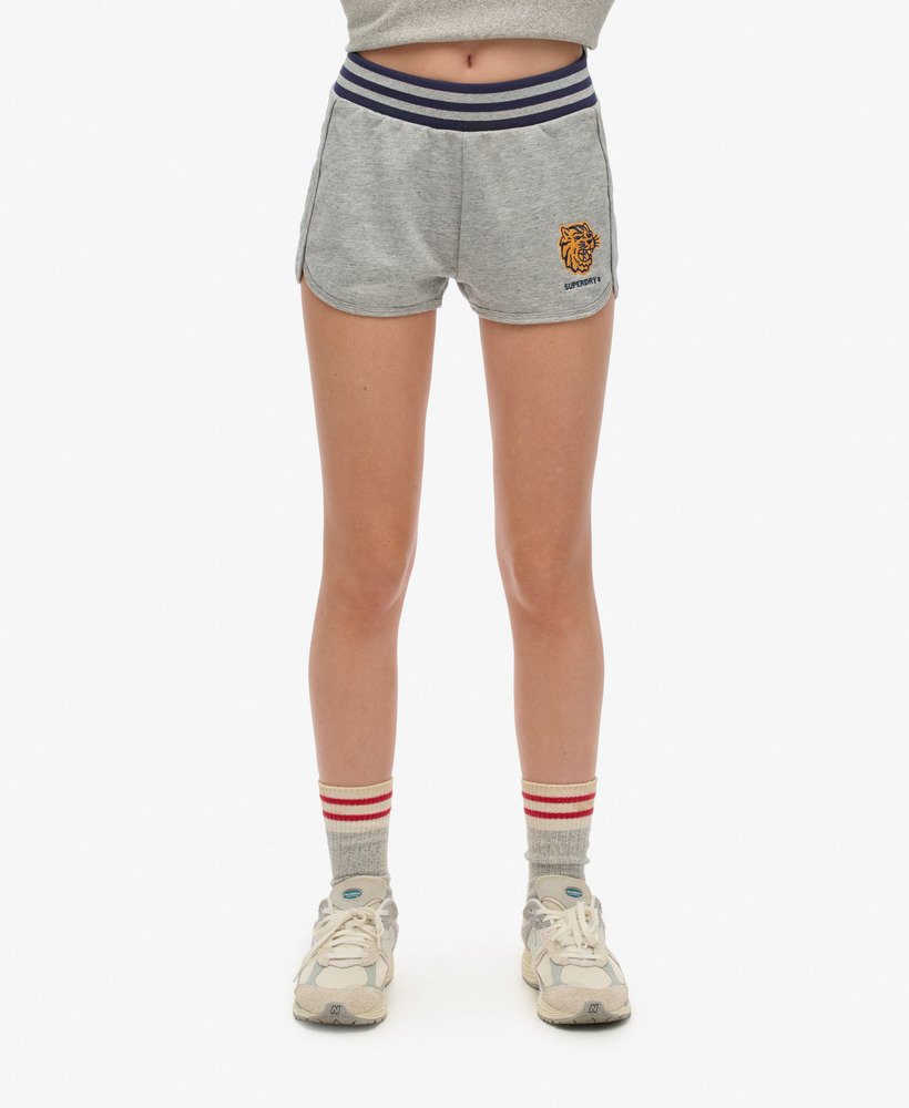shorts universitários vintage em cinza mescla atlético