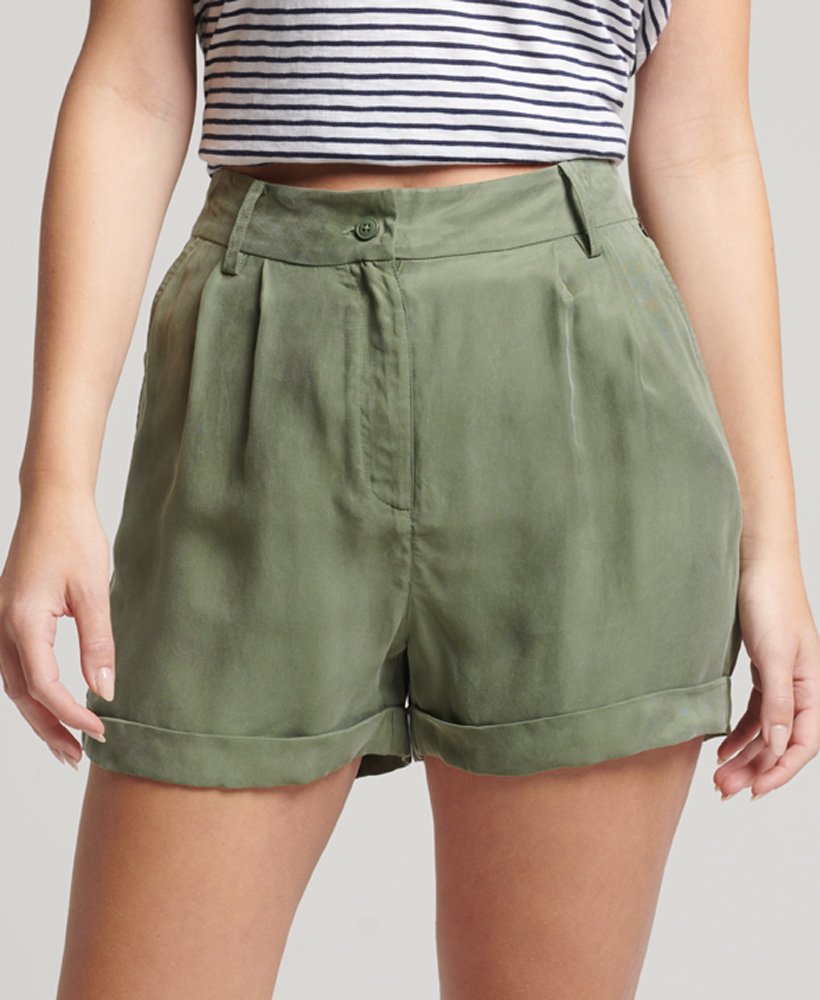 shorts de cupro na cor tomilho